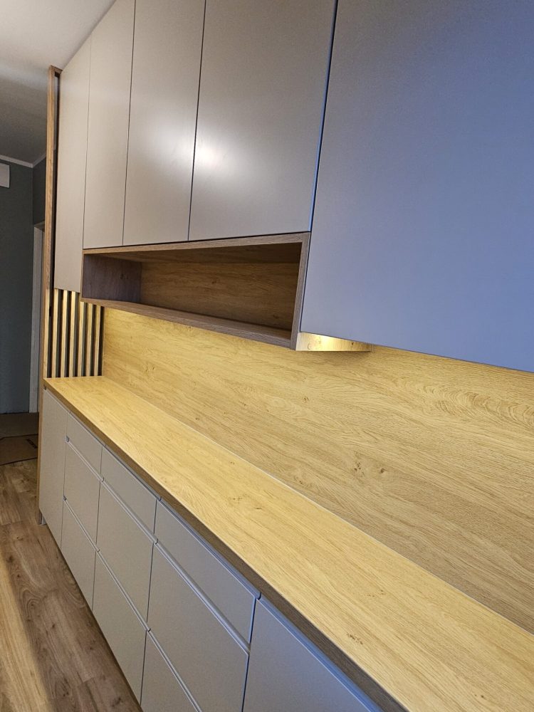 Panele drewniane w kolorze blatów Dąb kamienny halifax egger woodeco lakierowane satyna